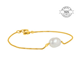 Minimal Pearl Bracelet